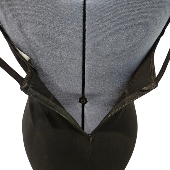 Lulu's Gracefully Yours sleeveless v-neck little black dress medium - Picture 2 of 11